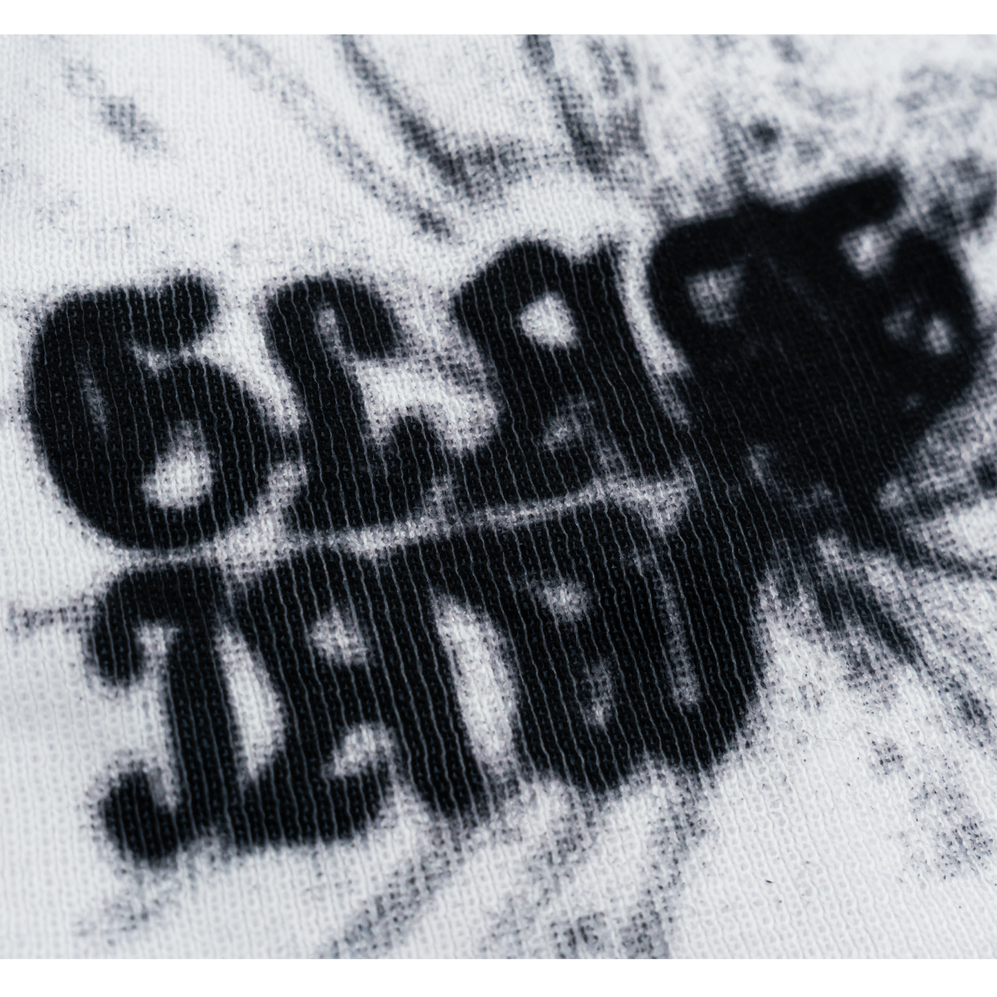 GLASS JAW BEANIE (WHITE)